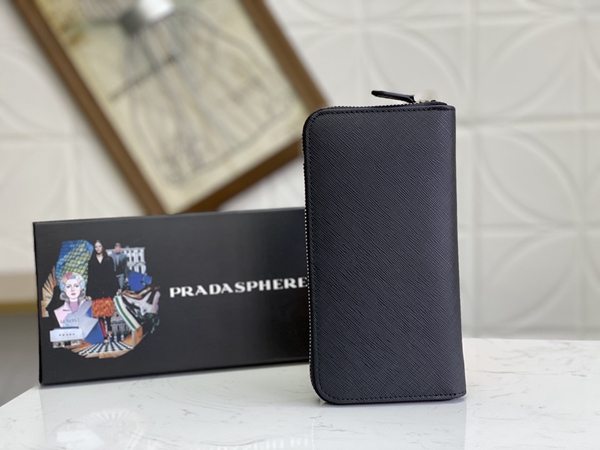 プラダ財布コピー背面デザイン